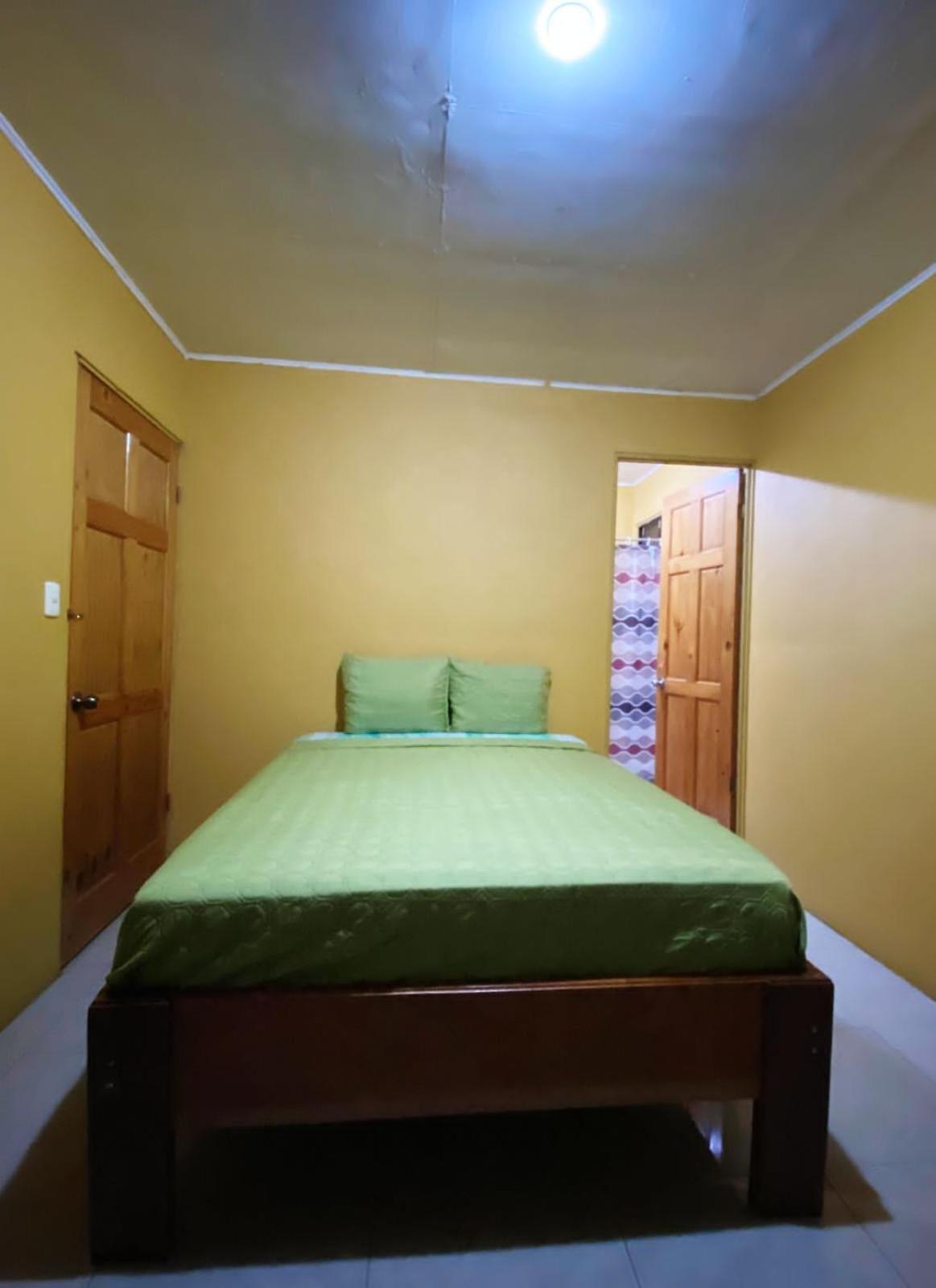Residencia Las Brisas Griegas Quepos Exterior photo