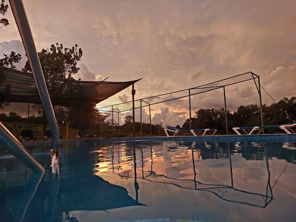 Residencia Las Brisas Griegas Quepos Exterior photo