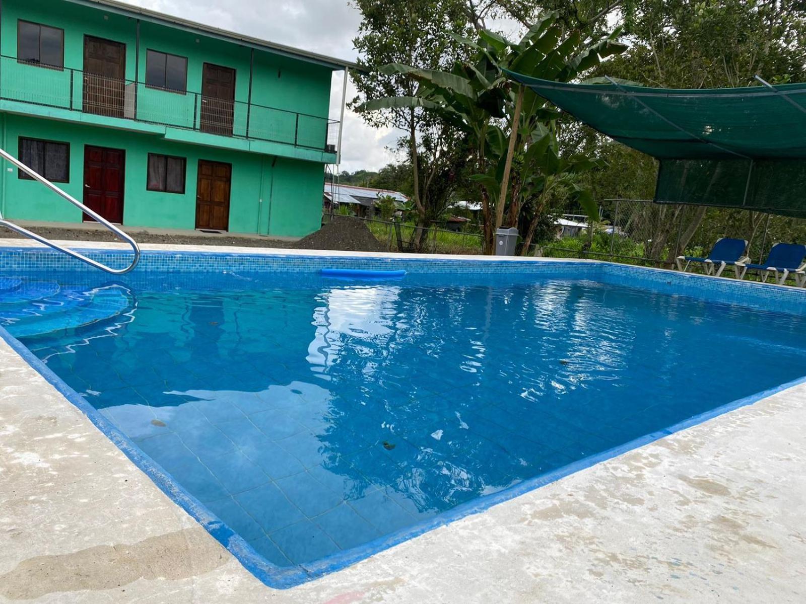 Residencia Las Brisas Griegas Quepos Exterior photo